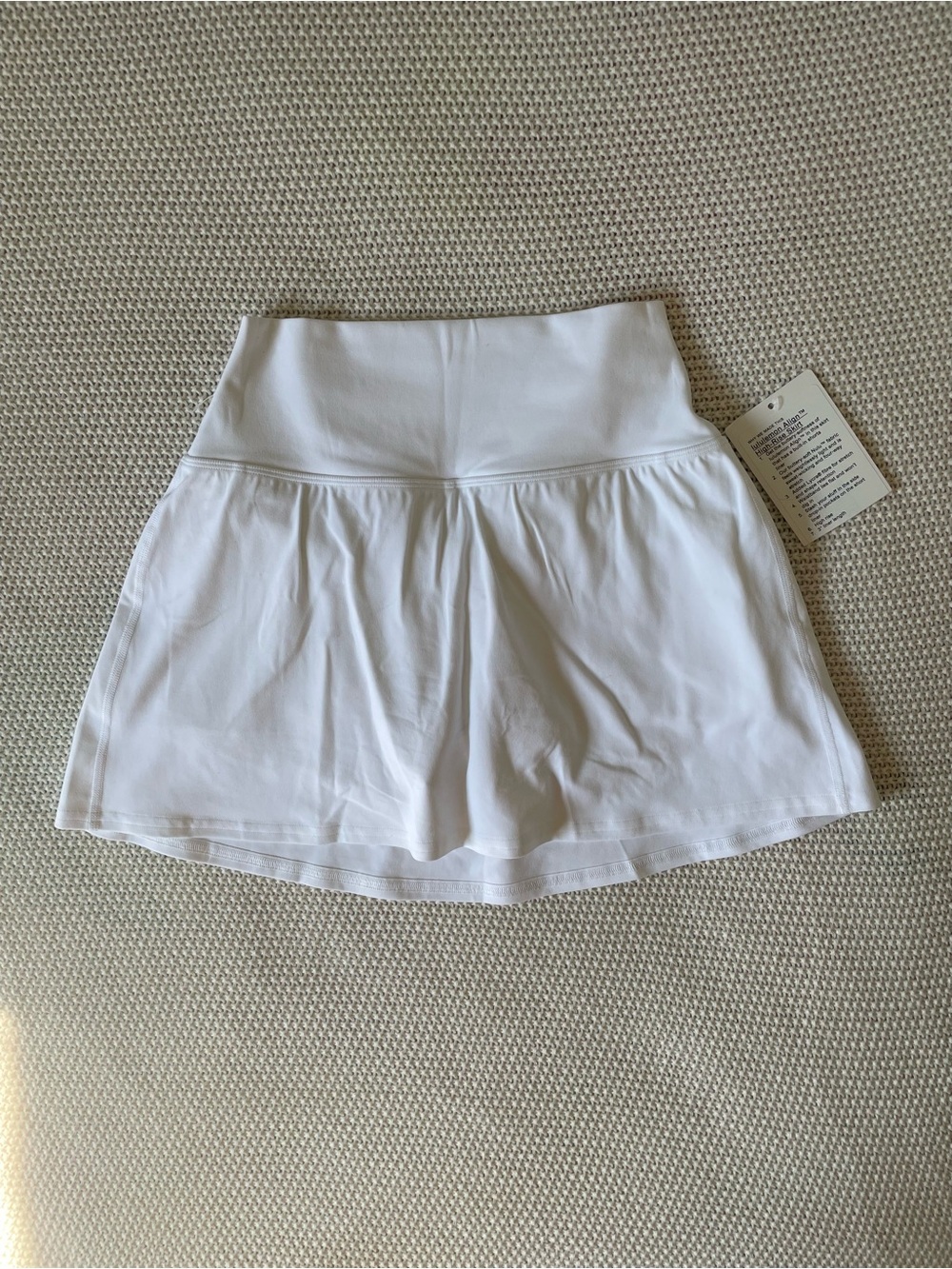 Lululemon - White High Rise White Align Skirt